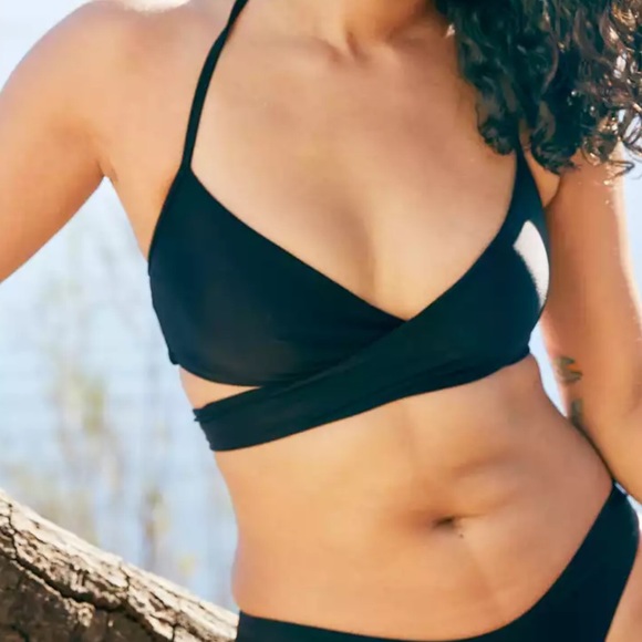 aerie Other - NWOT Aerie Wrap Halter Bikini Top